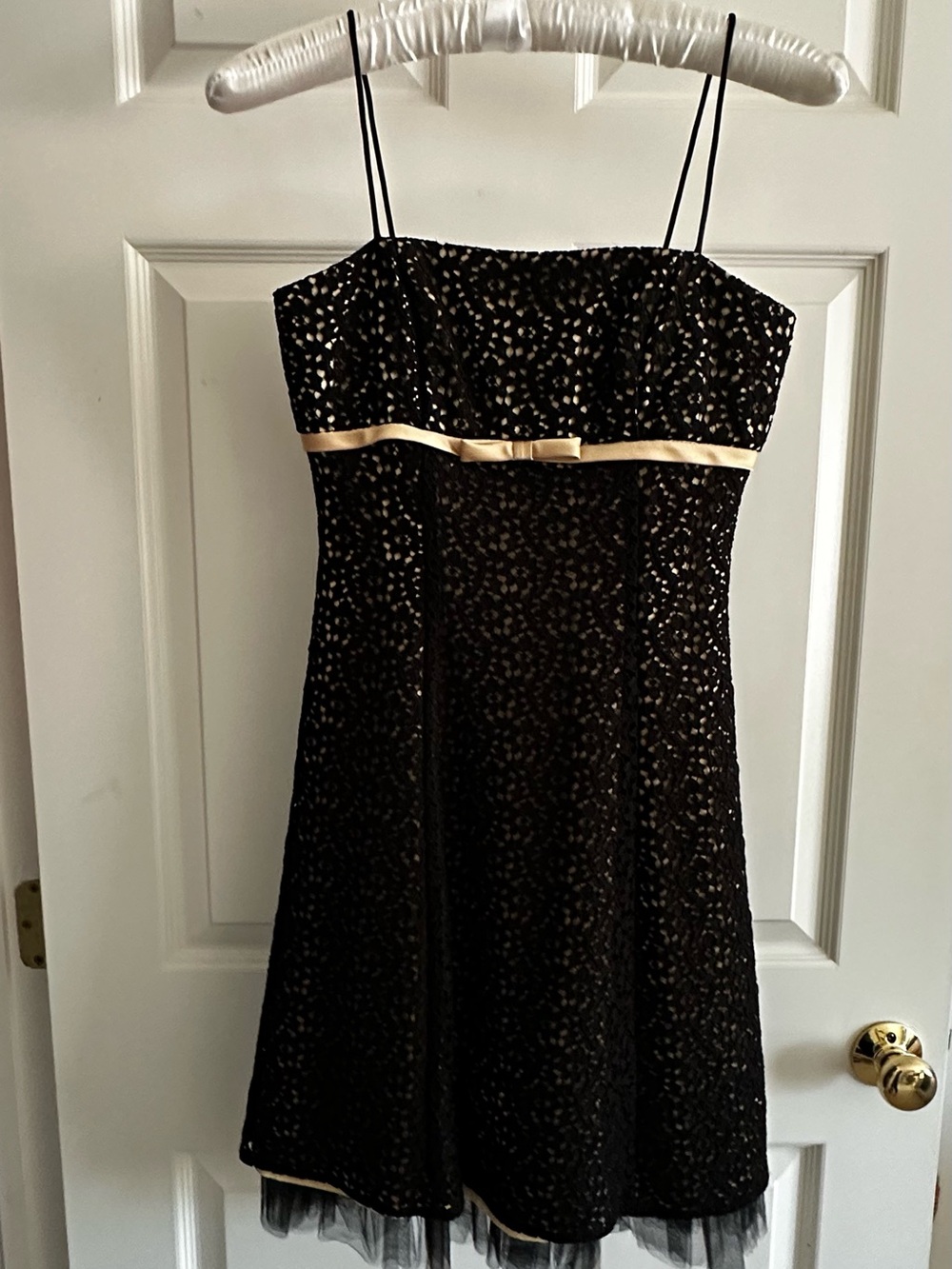 Betsy & Adam by Linda Bernell Black Lace & Gold Cocktail Dress - Size 4